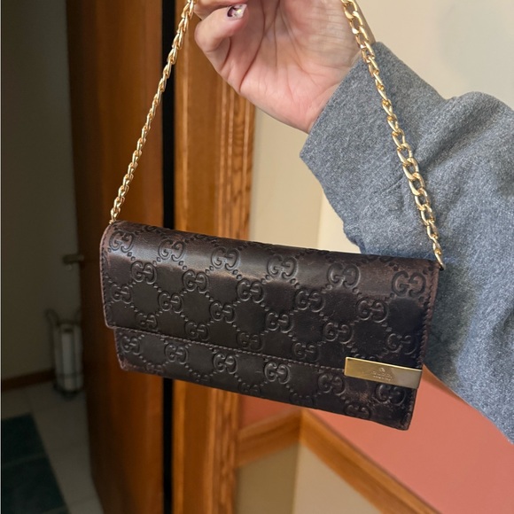 EUC - Gucci Dark Brown Embossed Leather Wallet with Short Gold Chain and COA - Picture 13 of 13